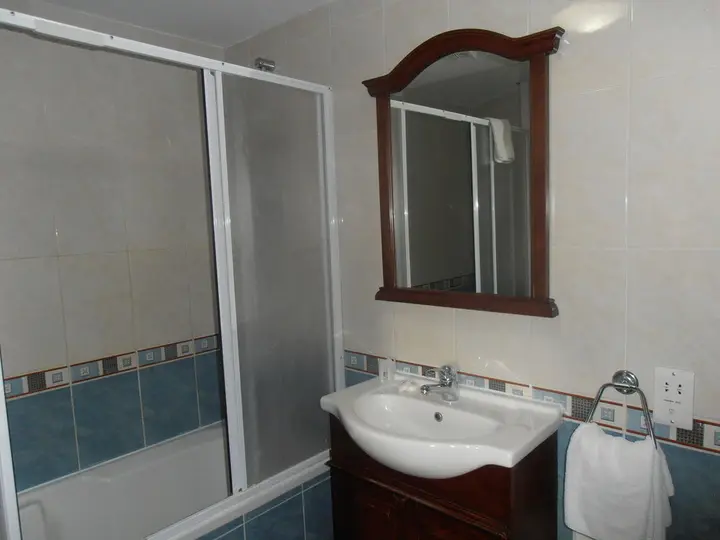 Никосия: Crown Inn Hotel