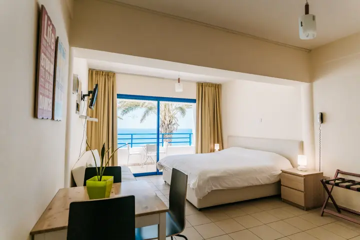 Киссонерга: Vrachia Beach Hotel & Suites - Adults only