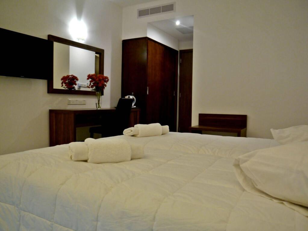 Киссонерга: Theo Sunset Bay Hotel