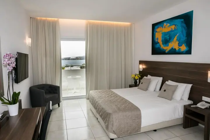 Киссонерга: Theo Sunset Bay Hotel