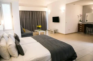 Киссонерга: Theo Sunset Bay Hotel