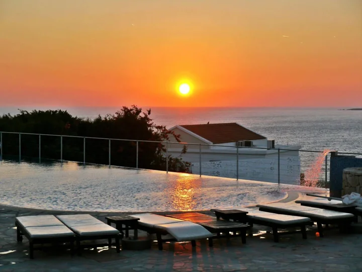 Киссонерга: Theo Sunset Bay Hotel