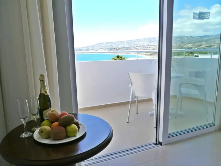 Киссонерга: Theo Sunset Bay Hotel