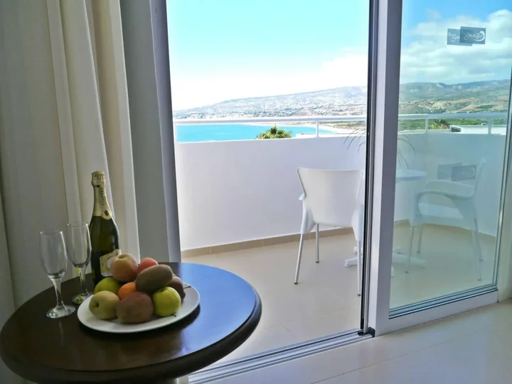 Киссонерга: Theo Sunset Bay Hotel