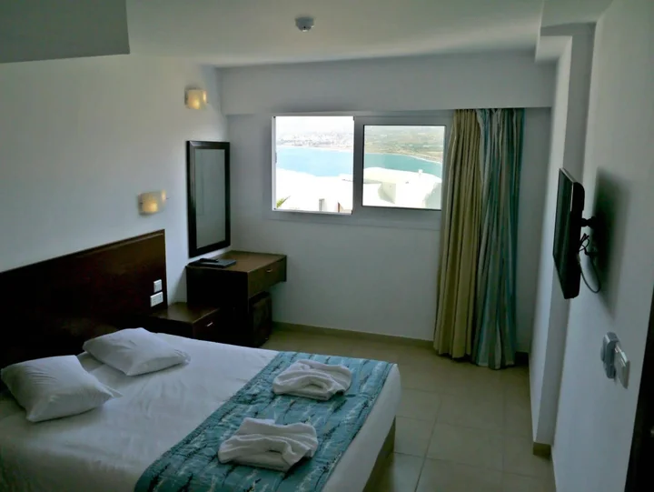 Киссонерга: Theo Sunset Bay Hotel