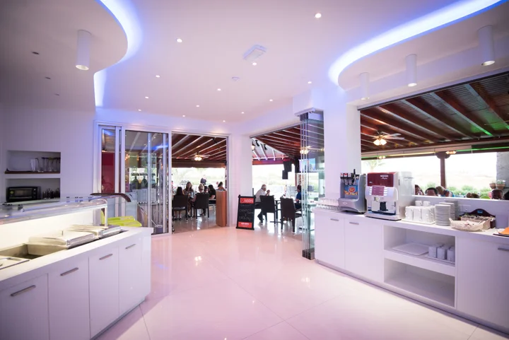 Айя-Напа: Loutsiana Hotel Apts