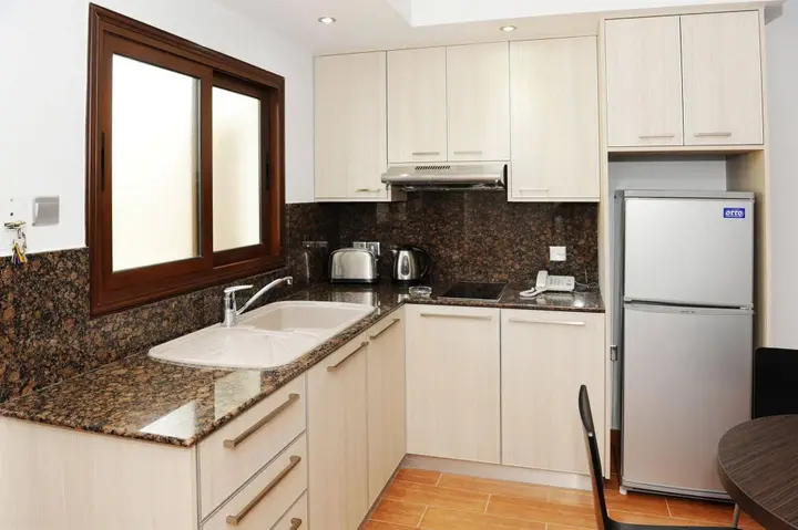 Айя-Напа: Loutsiana Hotel Apts