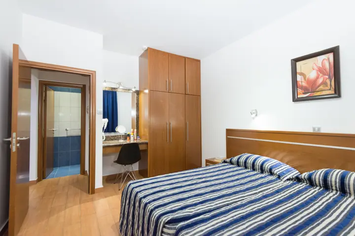 Айя-Напа: Loutsiana Hotel Apts