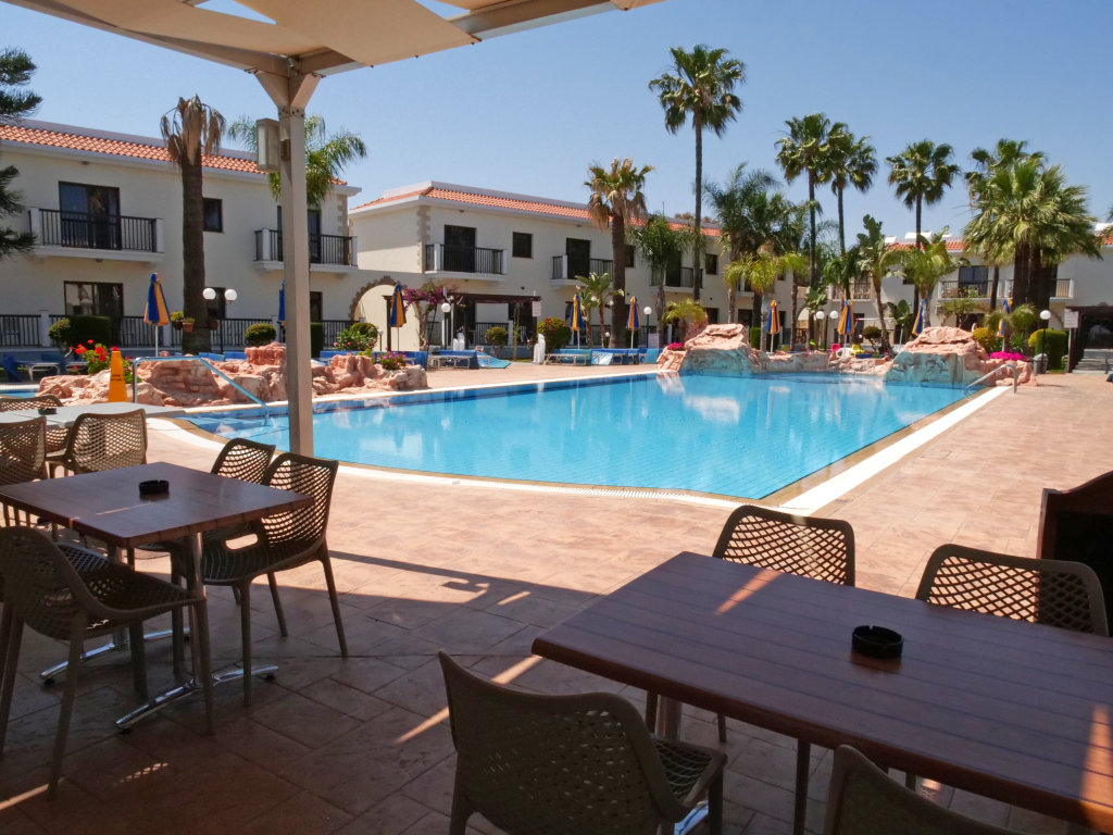 Айя-Напа: Loutsiana Hotel Apts