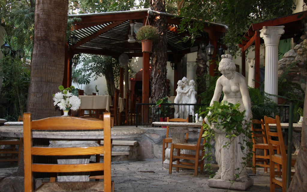 Пафос: Kiniras Traditional Hotel & Restaurant