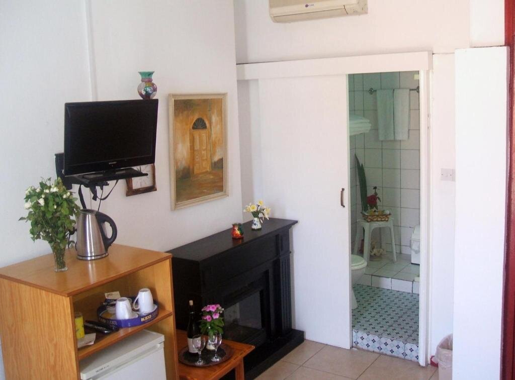 Пафос: Kiniras Traditional Hotel & Restaurant
