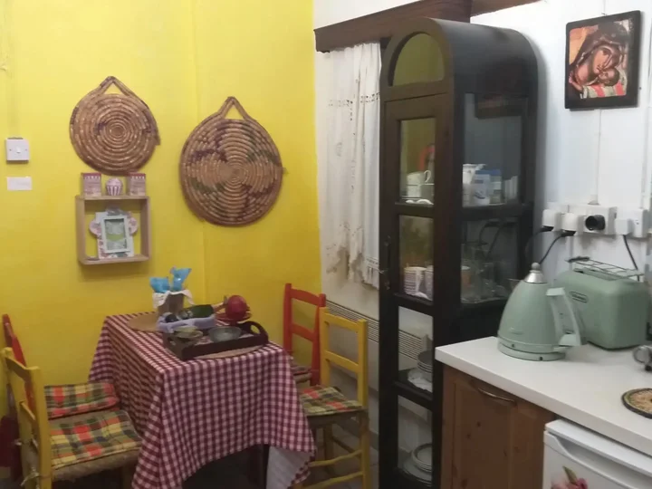 Калавасос: Stratos House