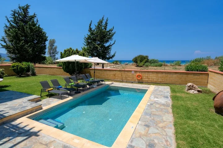 Друшиа: The Olympians Beach Villas