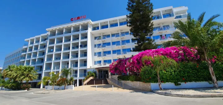 Айя-Напа: Corfu Hotel