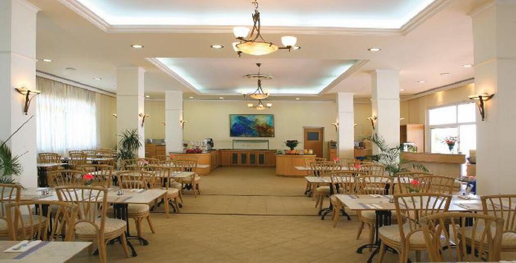 Киссонерга: Cynthiana Beach Hotel