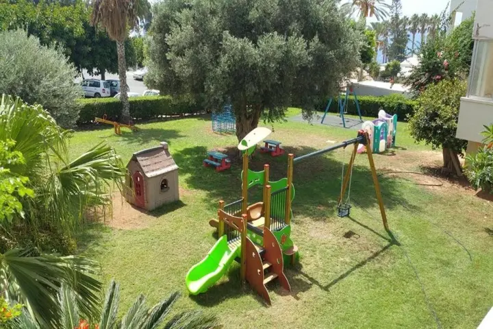 Киссонерга: Cynthiana Beach Hotel