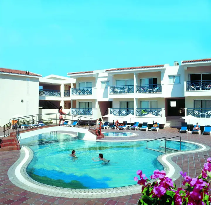 Киссонерга: Cynthiana Beach Hotel
