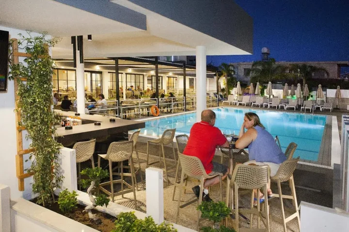 Лимассол: Pefkos Hotel