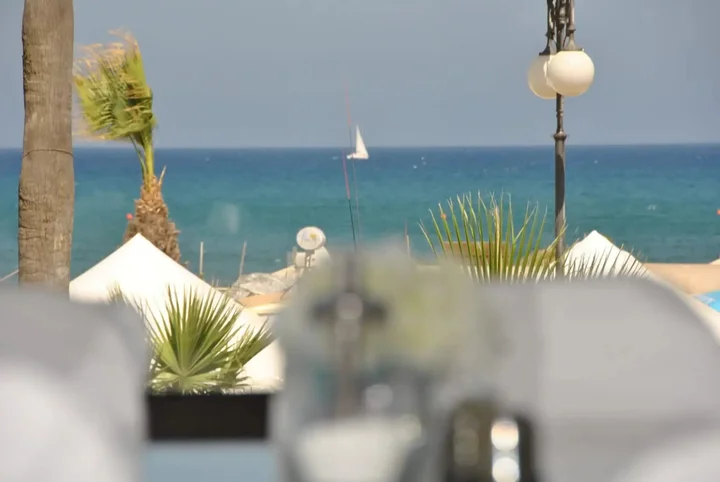 Ларнака: Les Palmiers Beach Hotel