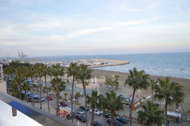Ларнака: Les Palmiers Beach Hotel