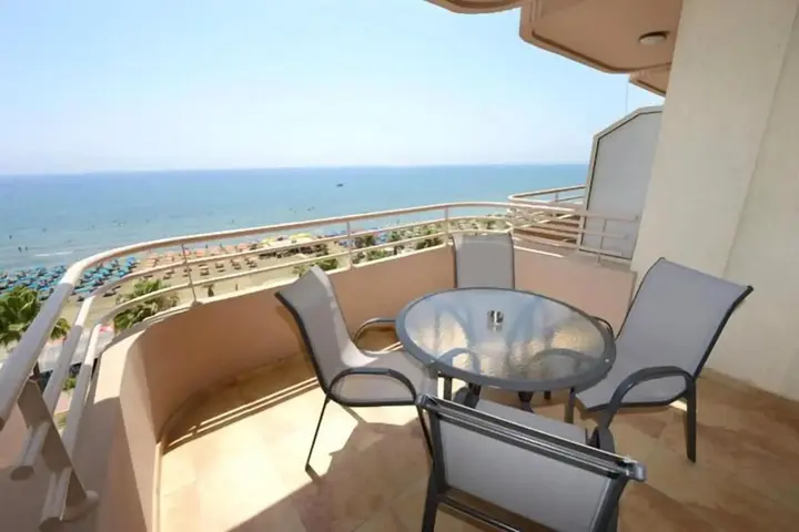 Ларнака: Les Palmiers Beach Hotel