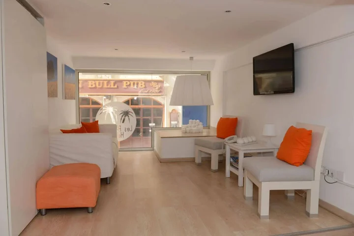 Ларнака: Les Palmiers Beach Hotel