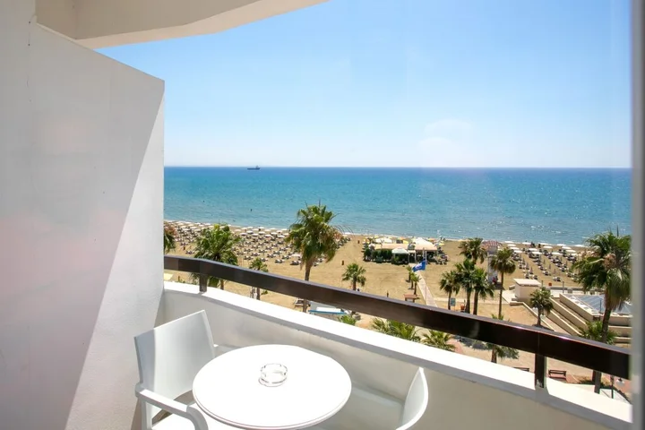 Ларнака: Les Palmiers Beach Hotel