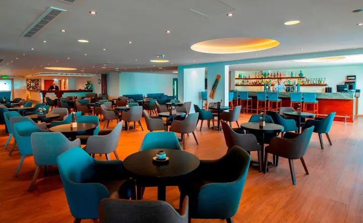 Киссонерга: Queen's Bay Hotel