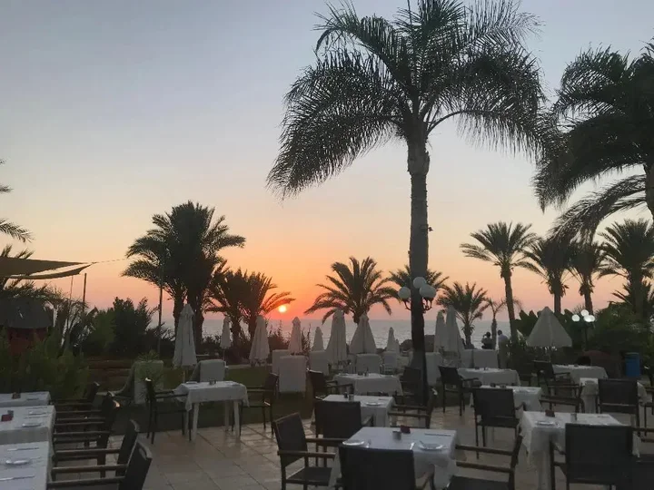 Киссонерга: Queen's Bay Hotel