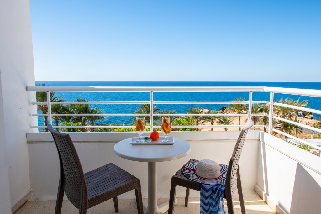 Киссонерга: Queen's Bay Hotel