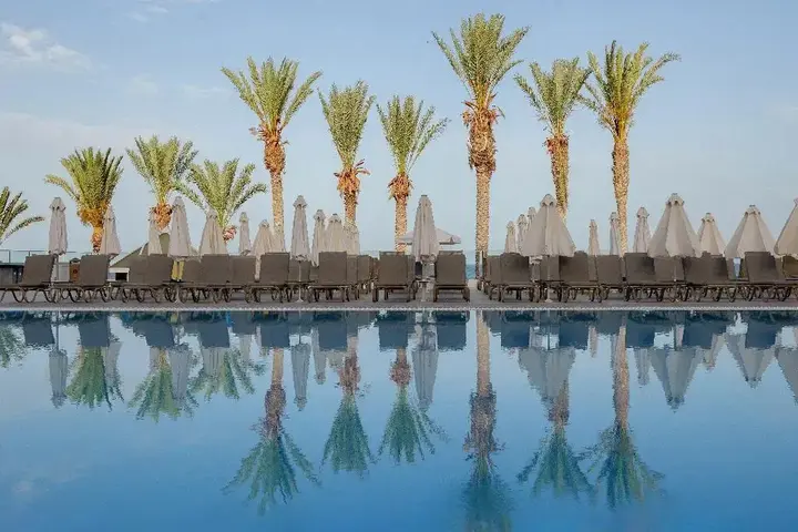 Киссонерга: Queen's Bay Hotel