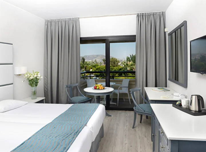 Ларнака: Palm Beach Hotel & Bungalows
