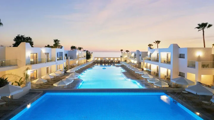 Хлорака: Eleni Holiday Resort