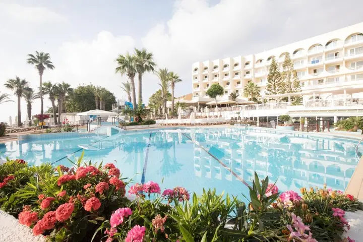 Протарас: The Golden Coast Beach Hotel