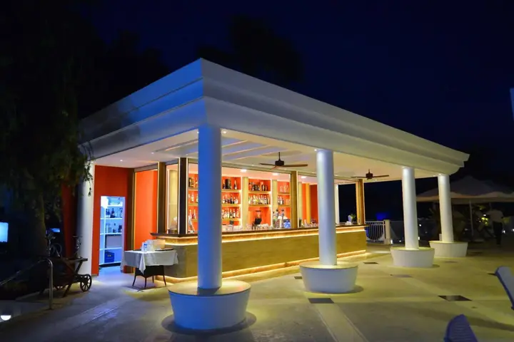 Протарас: The Golden Coast Beach Hotel
