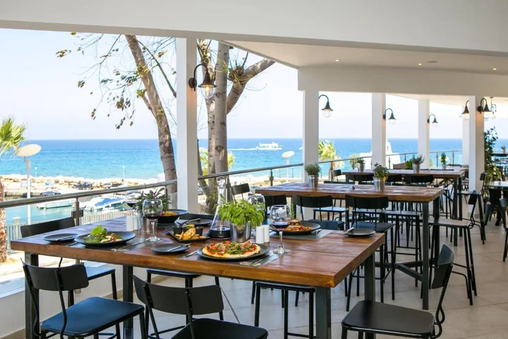 Протарас: The Golden Coast Beach Hotel