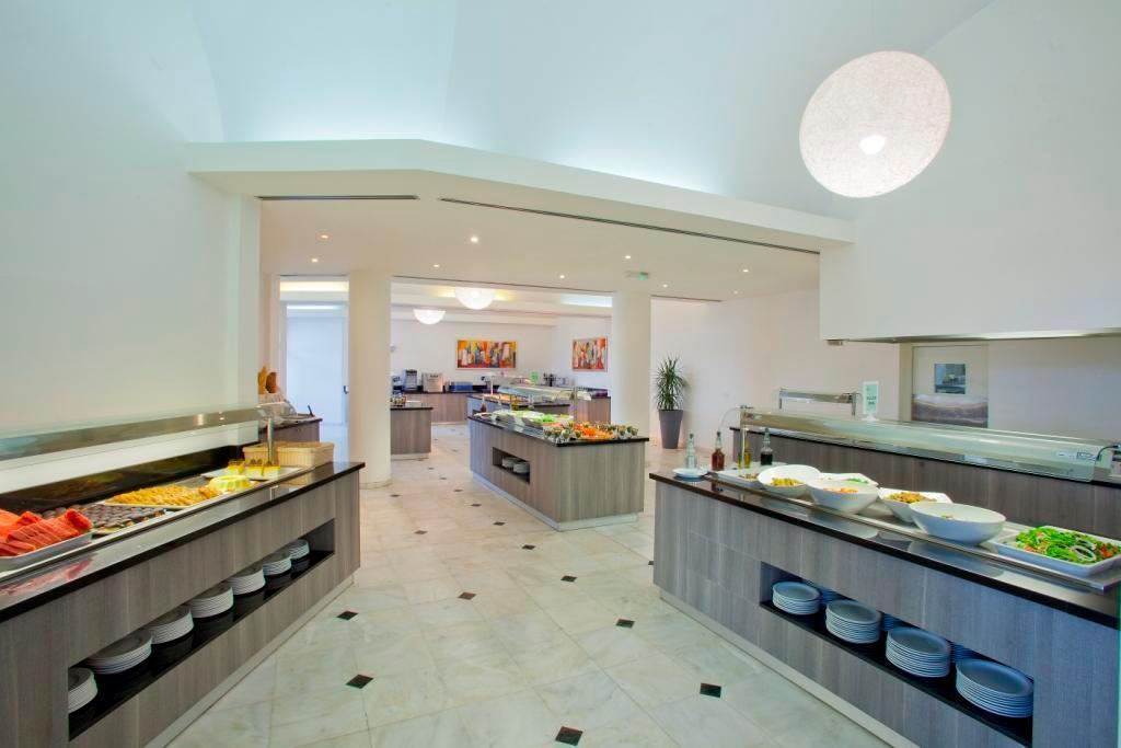 Протарас: The Golden Coast Beach Hotel