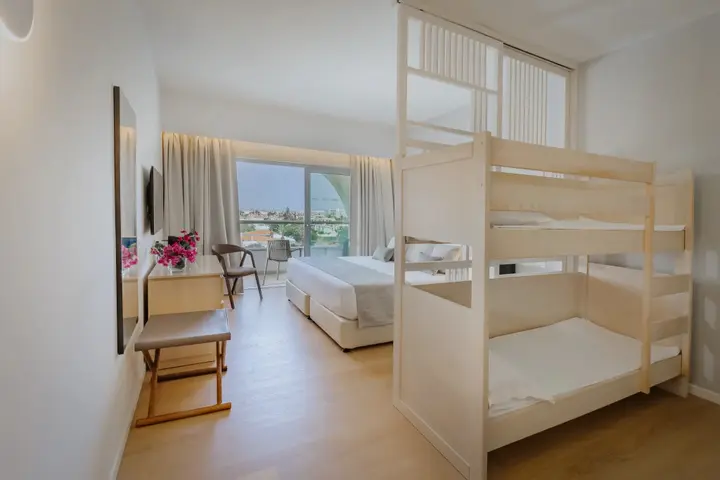 Протарас: The Golden Coast Beach Hotel