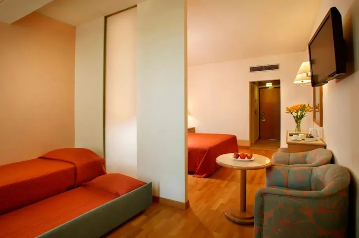 Протарас: The Golden Coast Beach Hotel