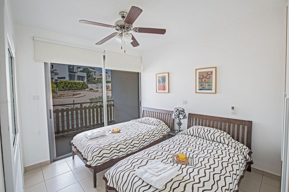 Нео Хорио: Esprit Villas