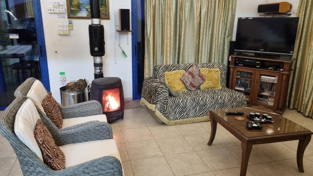 Помос: Astrofegia Beach Villa