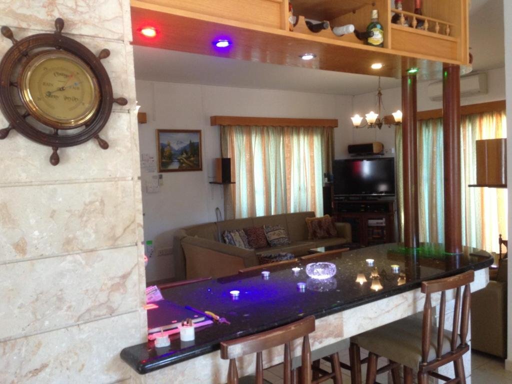 Помос: Astrofegia Beach Villa