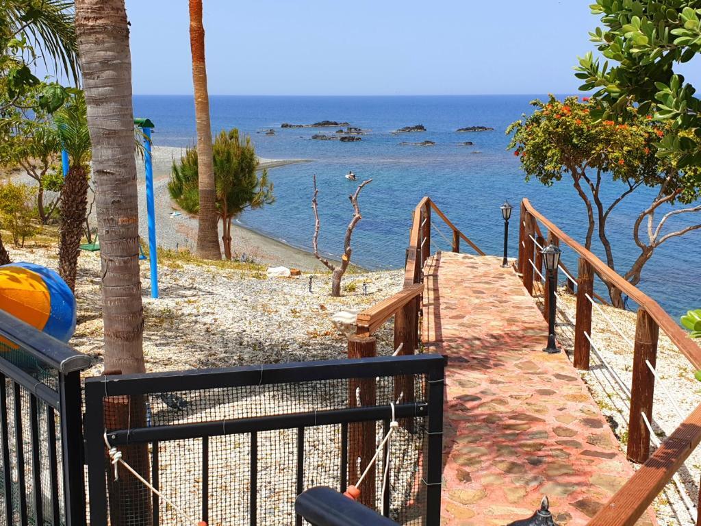 Помос: Astrofegia Beach Villa
