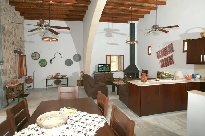 Киссонерга: Areti Courtyard Villa