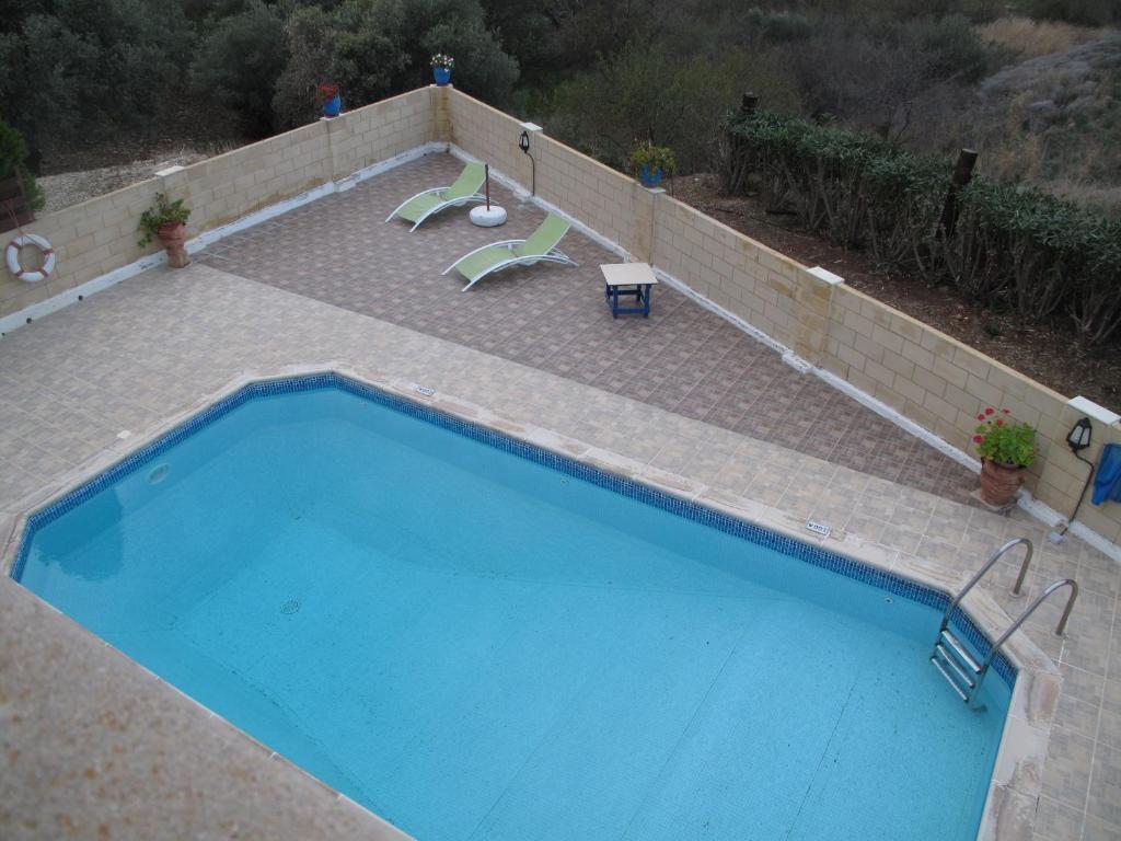 Полис Хрисохус: Chriseleni Latchi Villas