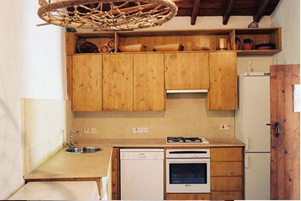 Киссонерга: Agios Theodoros Cottage