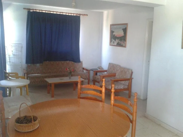 Пафос: Lefki Tree Tourist Apartments