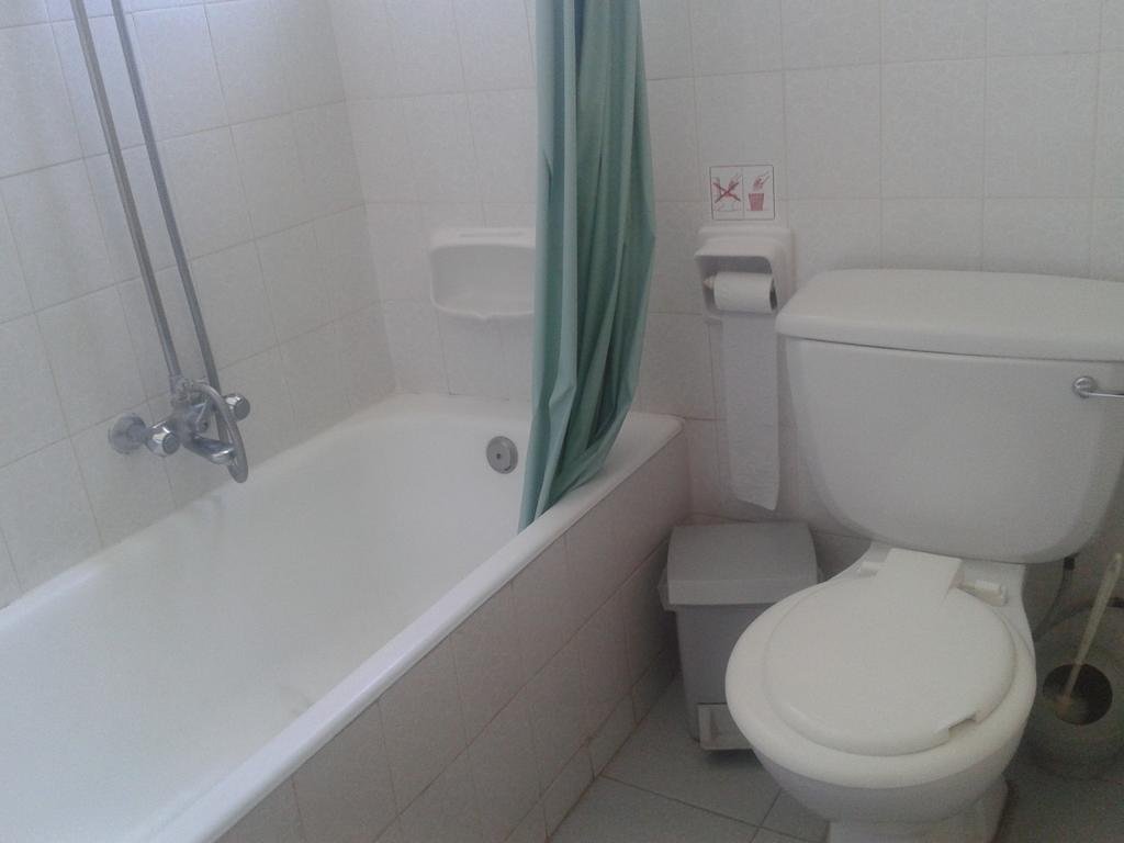 Пафос: Lefki Tree Tourist Apartments