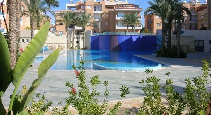 Пафос: Iris Village
