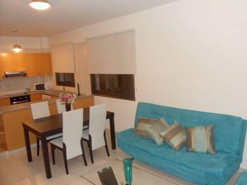 Пафос: Georgos Apartment